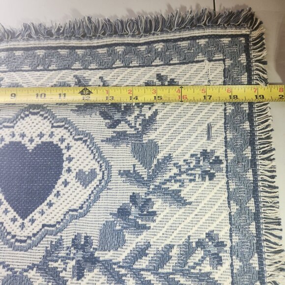 Set Of 2 placemats Vintage Blue & White Heart Floral Woven Fringe cottagecore - Picture 5 of 6